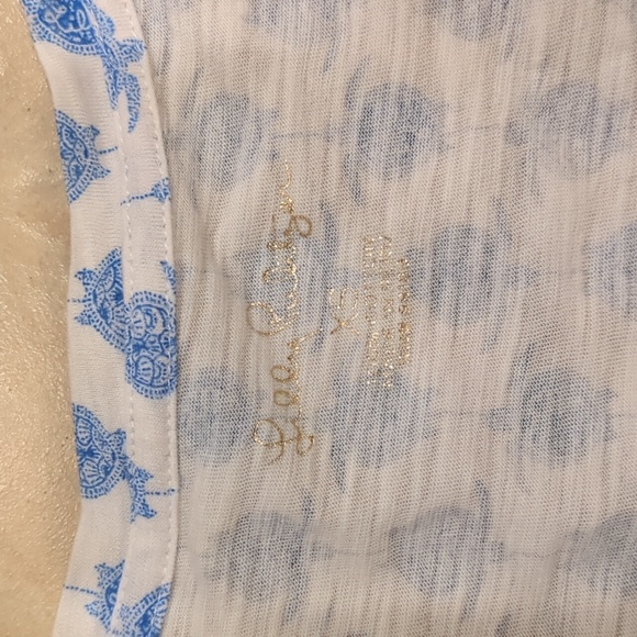 Lilly Pulitzer Turtles Blue & White Short Sleeve Tee - Picture 2 of 4